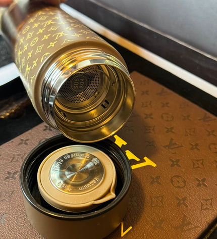Louis Vuitton Premium Set "The ideal gift for all occasions"
