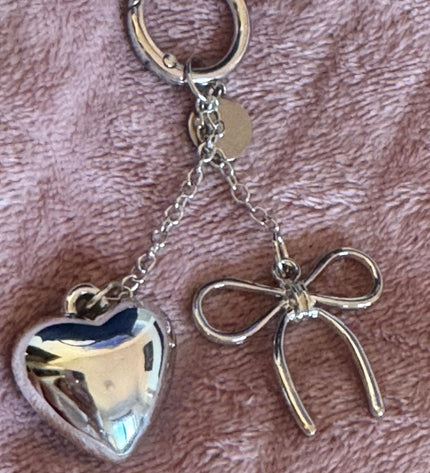 Handbag accessory - heart and bow