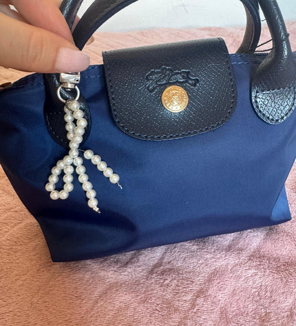Handbag accessory - pearl bow