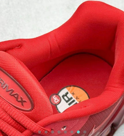 Nike Air Max DN8 Red