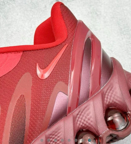 Nike Air Max DN8 Red