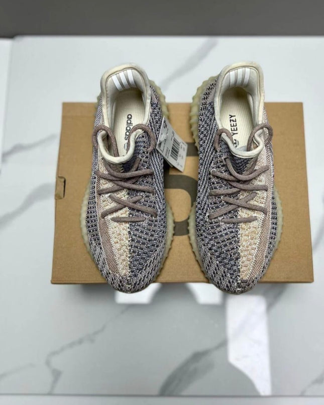 Yeezy Boost 350 V2                 ASH PEARL MODEL