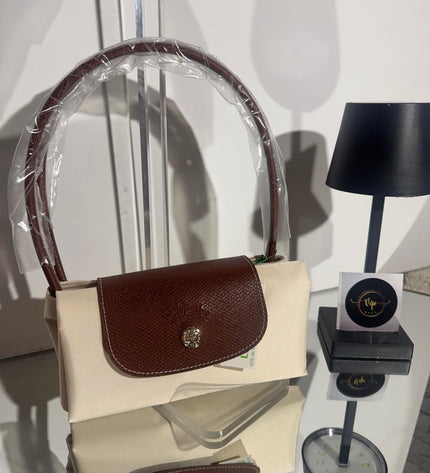 Longchamp (Size L)