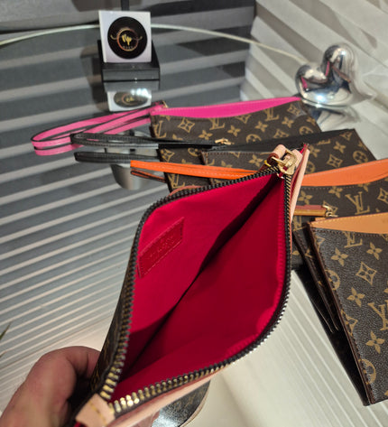 Louis Vuitton- Letter bag