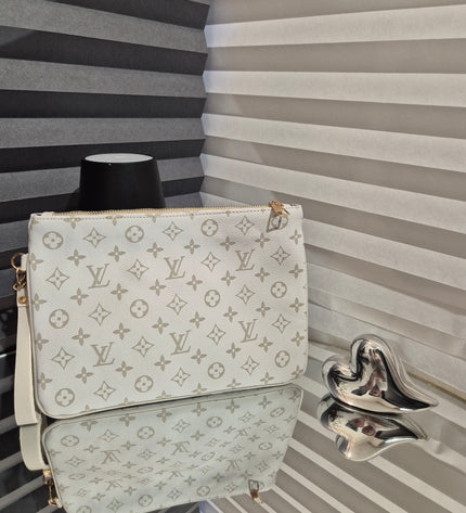 Louis Vuitton - Letter bag