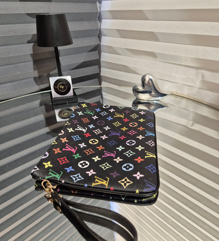 Louis Vuitton - Letter bag