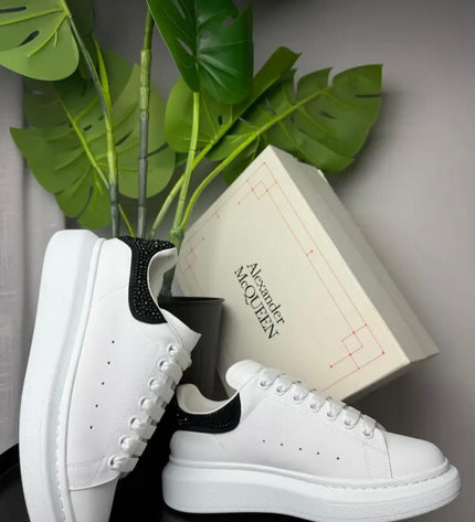 Alexander McQueen              ŽENSKI MODEL**