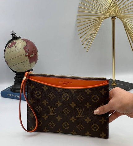 Louis Vuitton-Pismo bag