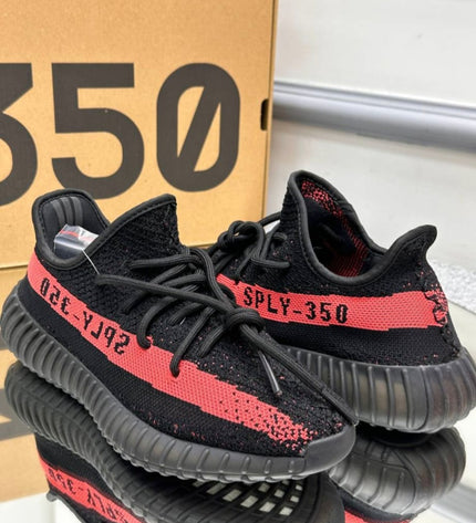 Yeezy boost 350 V2              Cored Red Black Model