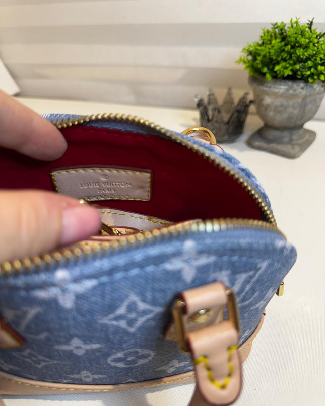 Louis Vuitton " Petit"