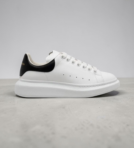 Alexander McQueen             MUŠKI MODEL**