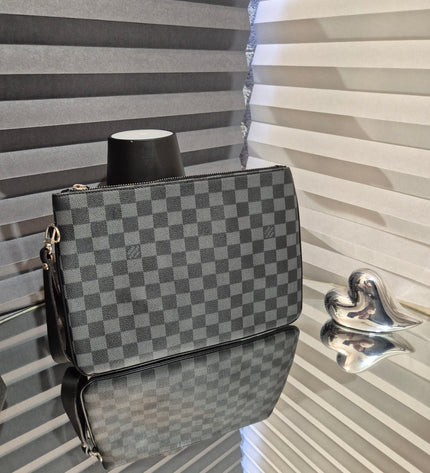 Louis Vuitton - Letter bag