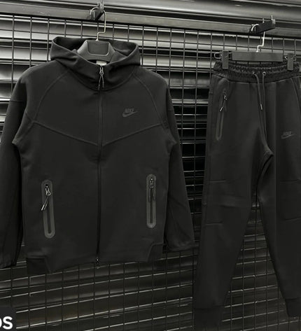 NIKE TECH FLEECE KIDS