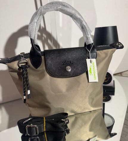 Longchamp "Energy" Size(M)